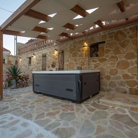 Pamelas House With Jacuzzi Киссамос Экстерьер фото