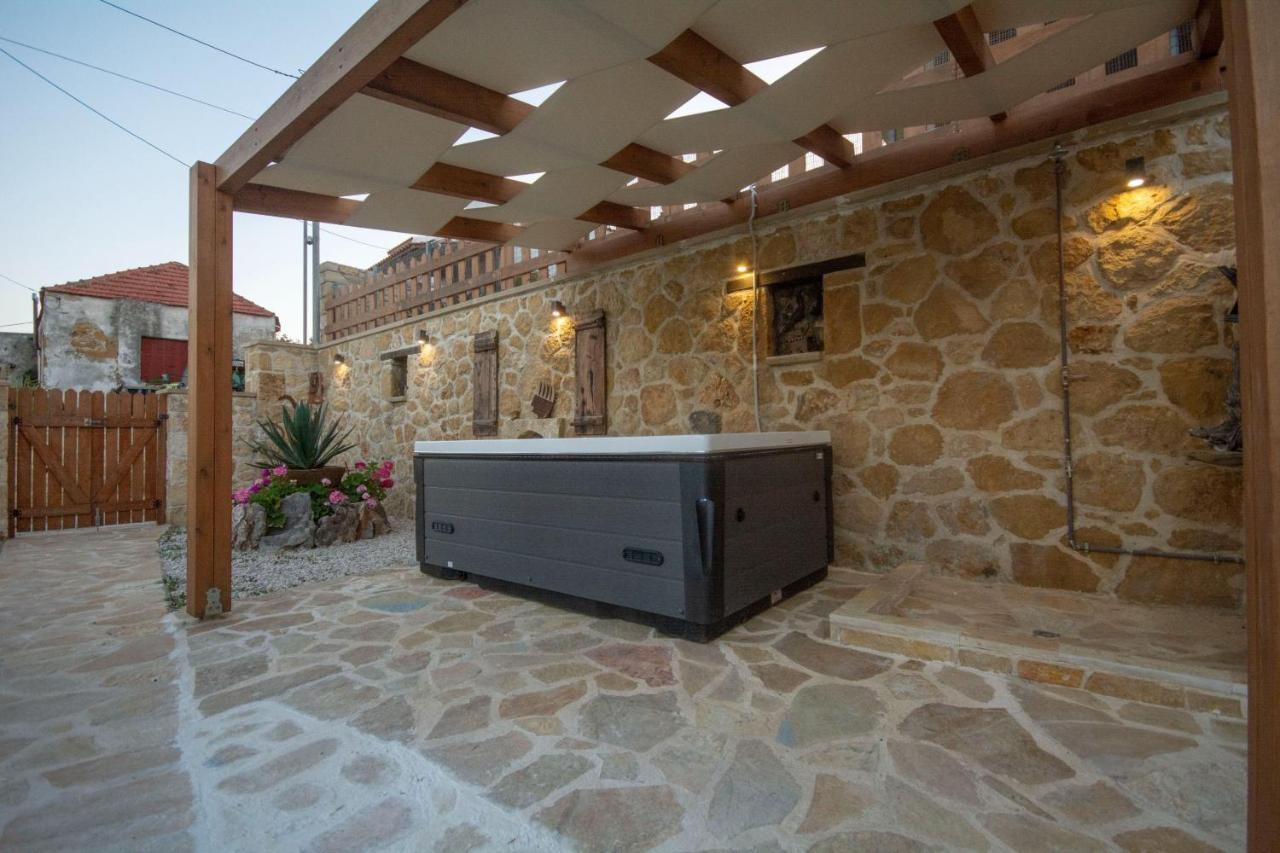 Pamelas House With Jacuzzi Киссамос Экстерьер фото